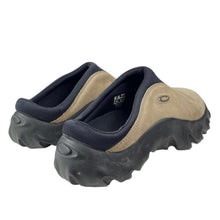 Load image into Gallery viewer, 2000 Oakley Bob mule slip ons
