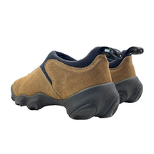Load image into Gallery viewer, 2000s Oakley Flesh slip on
