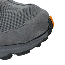 Load image into Gallery viewer, 2002 Nike air Avow Gry/ylw
