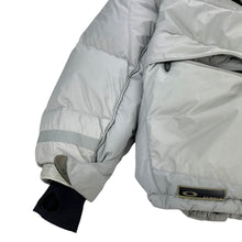 Load image into Gallery viewer, 2000s Oakley down
