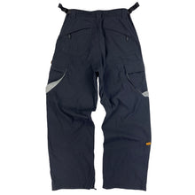 Load image into Gallery viewer, 2000s Oakley software cargo pants
