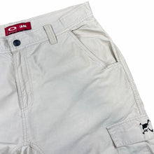 Load image into Gallery viewer, 2003 Oakley cargo pants

