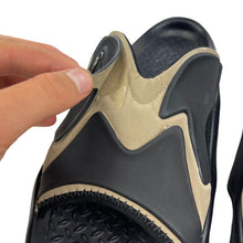 Load image into Gallery viewer, 2000s Oakley sample sliders
