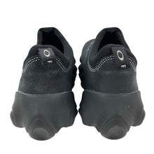 Load image into Gallery viewer, 2000s Oakley flesh slip on
