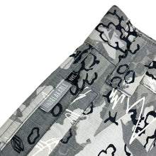Load image into Gallery viewer, 2002 Zoo York x Futura 2000 Cargo shorts
