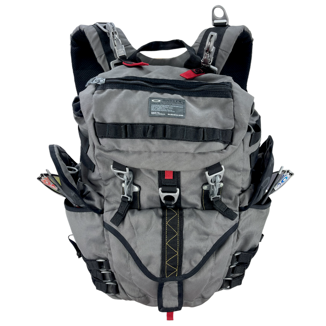 2000s Oakley AP 1.0 tactical field gear backpack insidetag