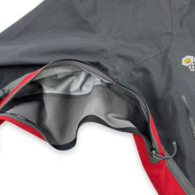 Load image into Gallery viewer, 2000s Mountain Hardwear conduit softshell jacket

