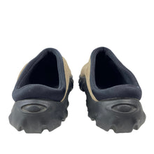 Load image into Gallery viewer, 2000 Oakley Bob mule slip ons
