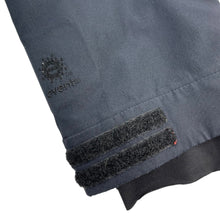 Load image into Gallery viewer, 2009 Oakley Sidewinder recco event Parker jacket
