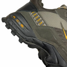 Load image into Gallery viewer, 2005 Nike ACG air trigo

