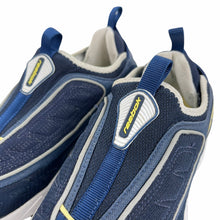Load image into Gallery viewer, 2000s Reebok slip ons
