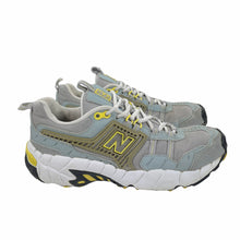 Load image into Gallery viewer, 1990s New balance all terrain 740
