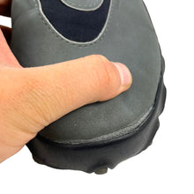 Load image into Gallery viewer, 2000s Oakley teeth slip on toggle
