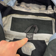 Load image into Gallery viewer, 2000s Mountain Hardwear Comduit softshell jacket
