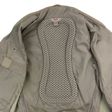 Load image into Gallery viewer, 2000s Tumi travel vest
