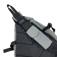 Load image into Gallery viewer, 1990s Gap sling bag
