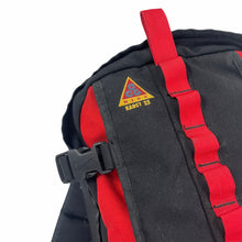 Load image into Gallery viewer, 1990s Nike ACG Karst 25 backpack
