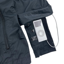 Load image into Gallery viewer, 2010 Nike+ Fit mp3 Cord valley jacket
