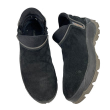 Load image into Gallery viewer, 2001 Nike ACG slip ons
