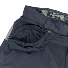 Load image into Gallery viewer, 2008 Oakley MTB shorts
