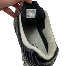 Load image into Gallery viewer, 2007 Adidas bounce

