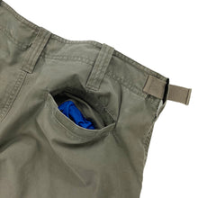 Load image into Gallery viewer, 2000s Gap paratrooper cargo bottoms
