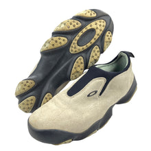 Load image into Gallery viewer, 2000s Oakley bottle cap flesh slip on UK8.5
