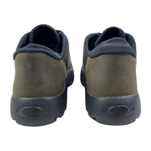Load image into Gallery viewer, 2000 Oakley Shoe 2
