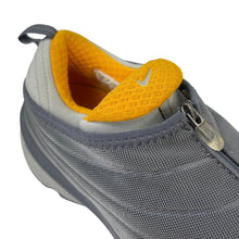 Load image into Gallery viewer, 2002 Nike air Avow Gry/ylw
