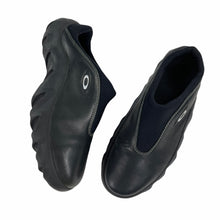 Load image into Gallery viewer, 2000s Oakley mule slip ons
