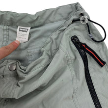 Load image into Gallery viewer, 2000s Levi’s silvertab data cargo pants
