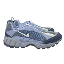 Load image into Gallery viewer, 2000 Nike air terra Humara slip on
