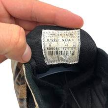 Load image into Gallery viewer, 2001 Nike Mo trainer
