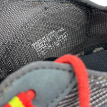 Load image into Gallery viewer, 2007 Nike ACG pocketknife watershoe
