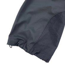 Load image into Gallery viewer, 2000s Mountain Hardwear Conduit Softshell Ski Bottoms
