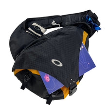 Load image into Gallery viewer, 2000s Oakley Sandbag sling

