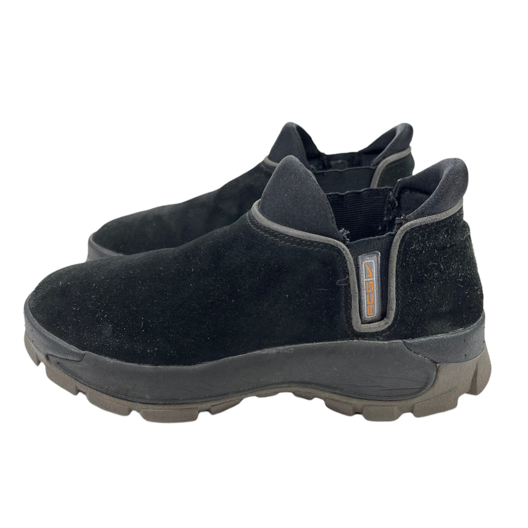 2001 Nike ACG slip ons