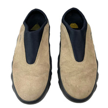 Load image into Gallery viewer, 2000 Oakley Bob mule slip ons
