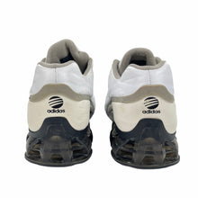 Load image into Gallery viewer, 2000s Adidas Porsche design
