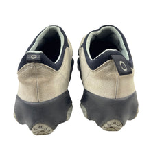 Load image into Gallery viewer, 2000s Oakley bottle cap flesh slip on UK10.5
