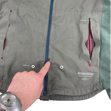 Load image into Gallery viewer, 2010 Nike Gyakusou by undercover lab mixed fabric jacket
