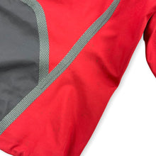 Load image into Gallery viewer, 2000s Mountain Hardwear conduit softshell jacket
