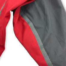 Load image into Gallery viewer, 2000s Mountain Hardwear conduit softshell jacket
