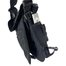 Load image into Gallery viewer, 2005 Gap messenger shoulder bag

