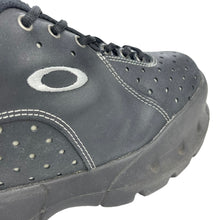 Load image into Gallery viewer, 2000 Oakley Pit shoe
