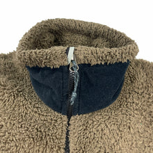 Load image into Gallery viewer, 2000s mountain hardwear monkey fleece
