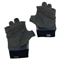 Load image into Gallery viewer, 2000s Nike fingerless gloves
