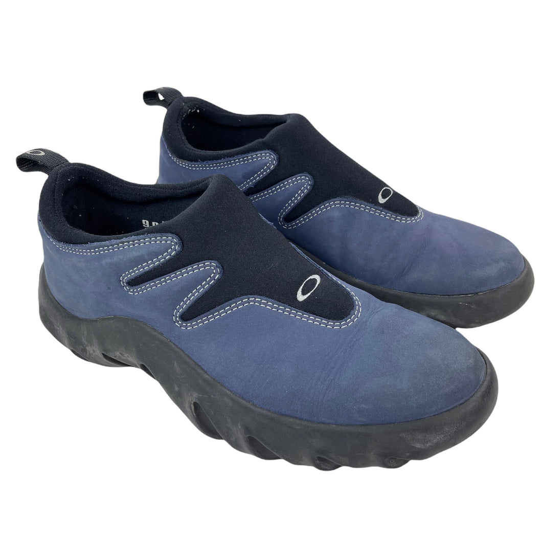 2000s Oakley arrowhead slip on