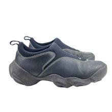 Load image into Gallery viewer, 2000 Oakley Flesh slip on
