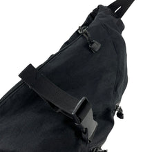 Load image into Gallery viewer, 2000s Gap sling bag
